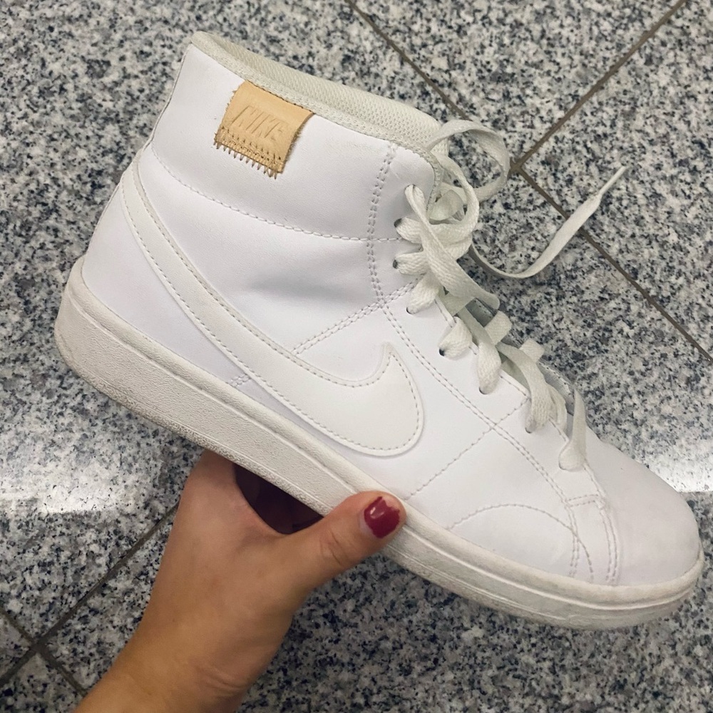 Nike Court Royale 2 Mid White Shoes WORN TWICE no flaws